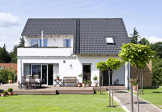 Einfamilienhaus mit gepflegtem Garten