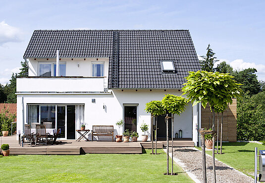 Einfamilienhaus mit gepflegtem Garten